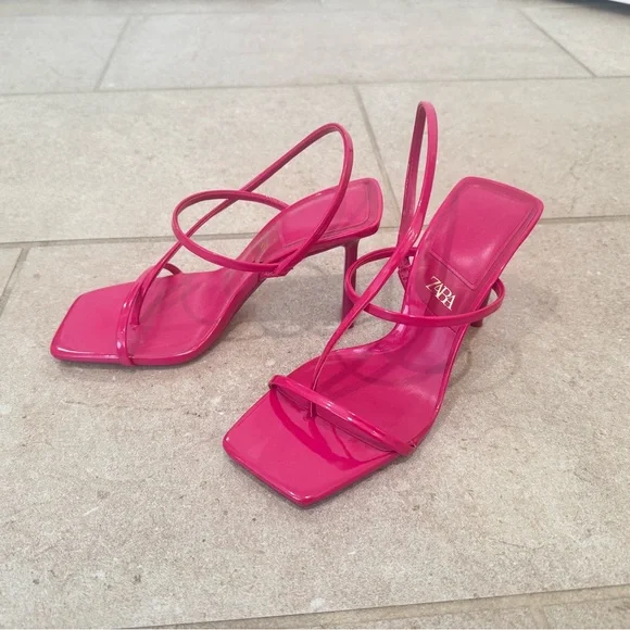 NWOT Zara Fuchsia Strappy Heels - Picture 3 of 4